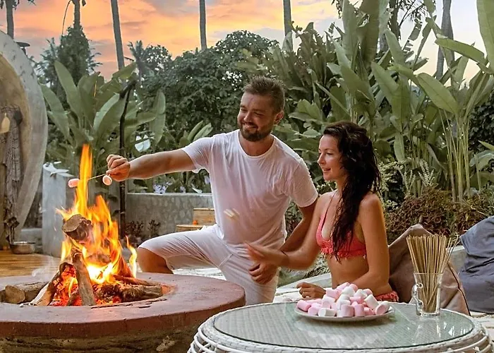 Hot Stone Club 4*